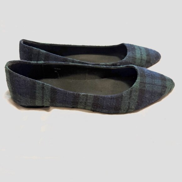 Gap Pointed Toe Black Watch Plaid Flats Size 8 - Picture 2 of 4